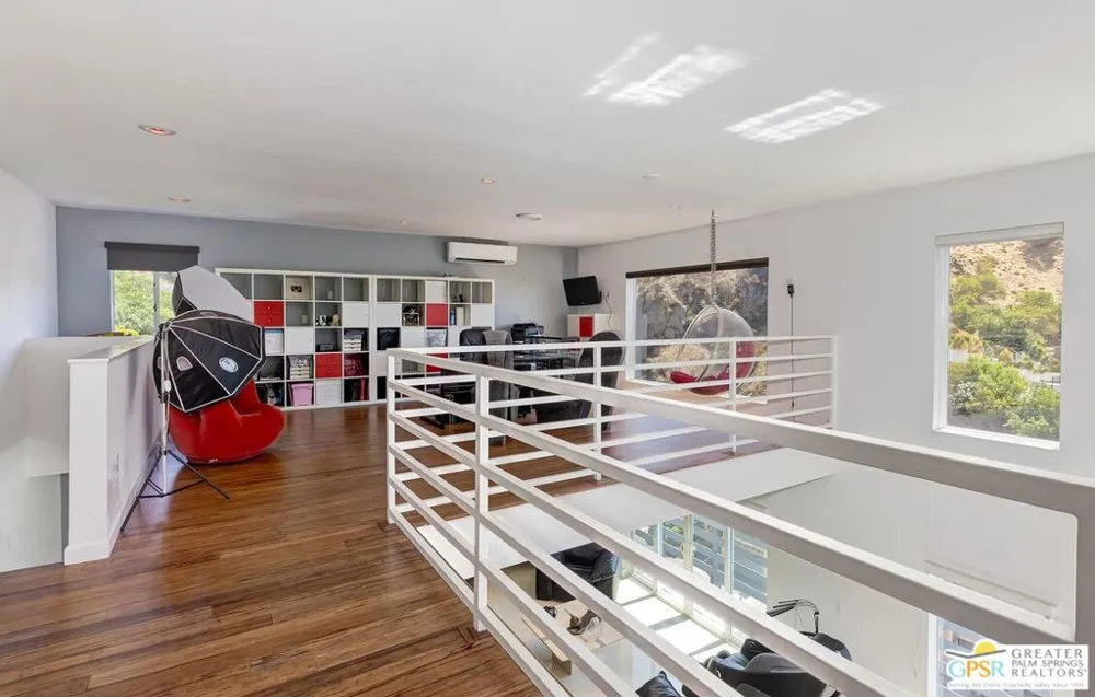2350 San Marco Drive Los Angeles, CA 90068