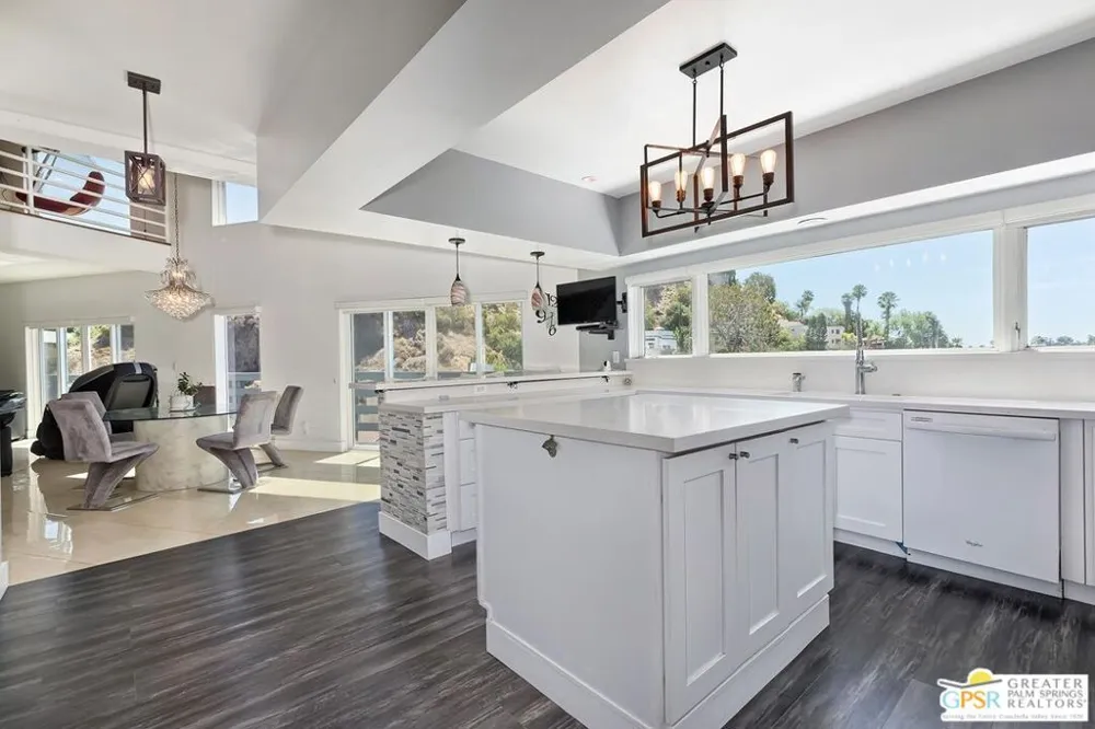 2350 San Marco Drive Los Angeles, CA 90068