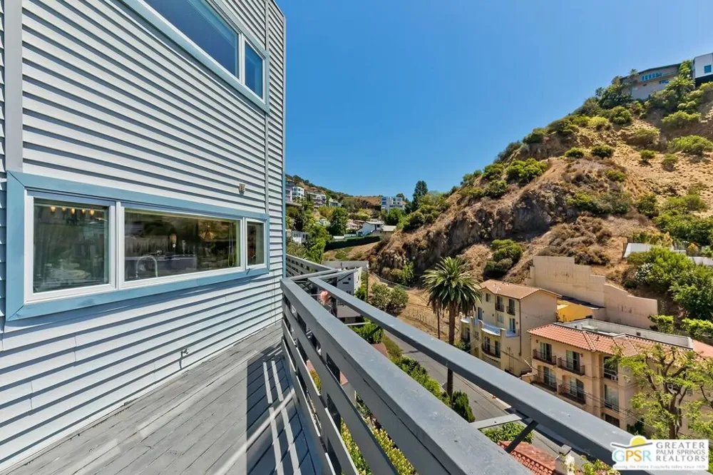 2350 San Marco Drive Los Angeles, CA 90068