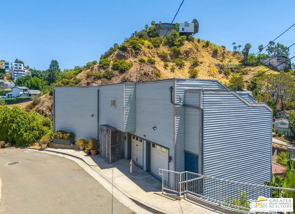 2350 San Marco Drive Los Angeles, CA 90068