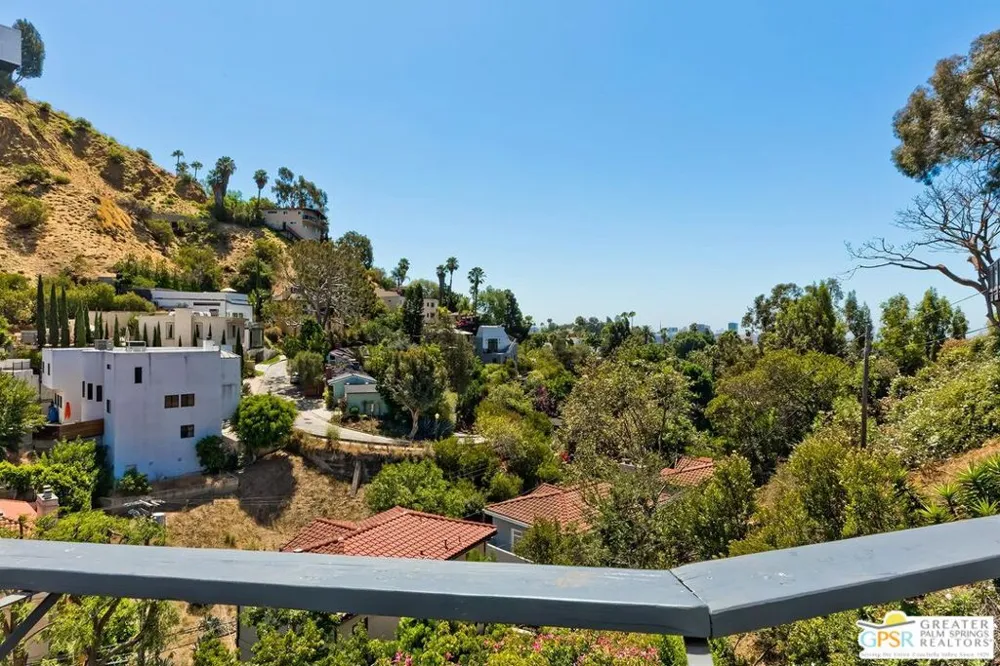 2350 San Marco Drive Los Angeles, CA 90068