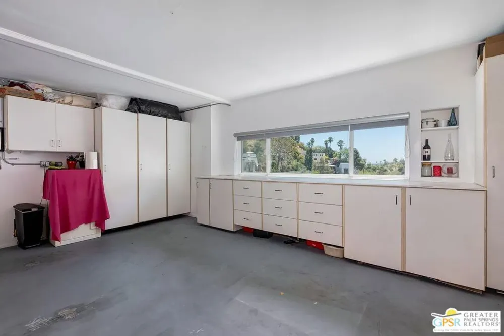 2350 San Marco Drive Los Angeles, CA 90068