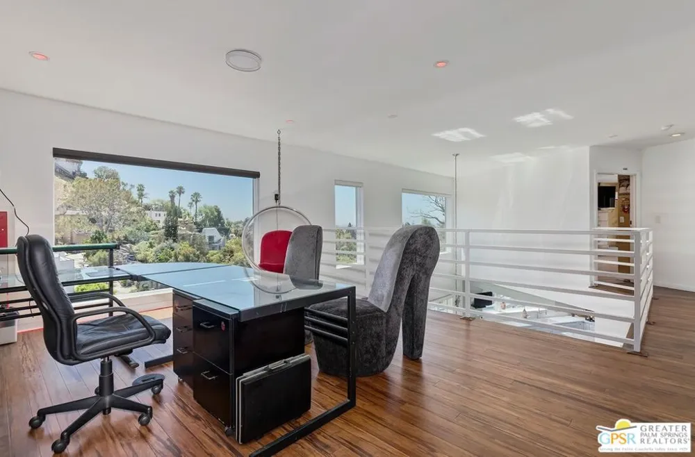 2350 San Marco Drive Los Angeles, CA 90068