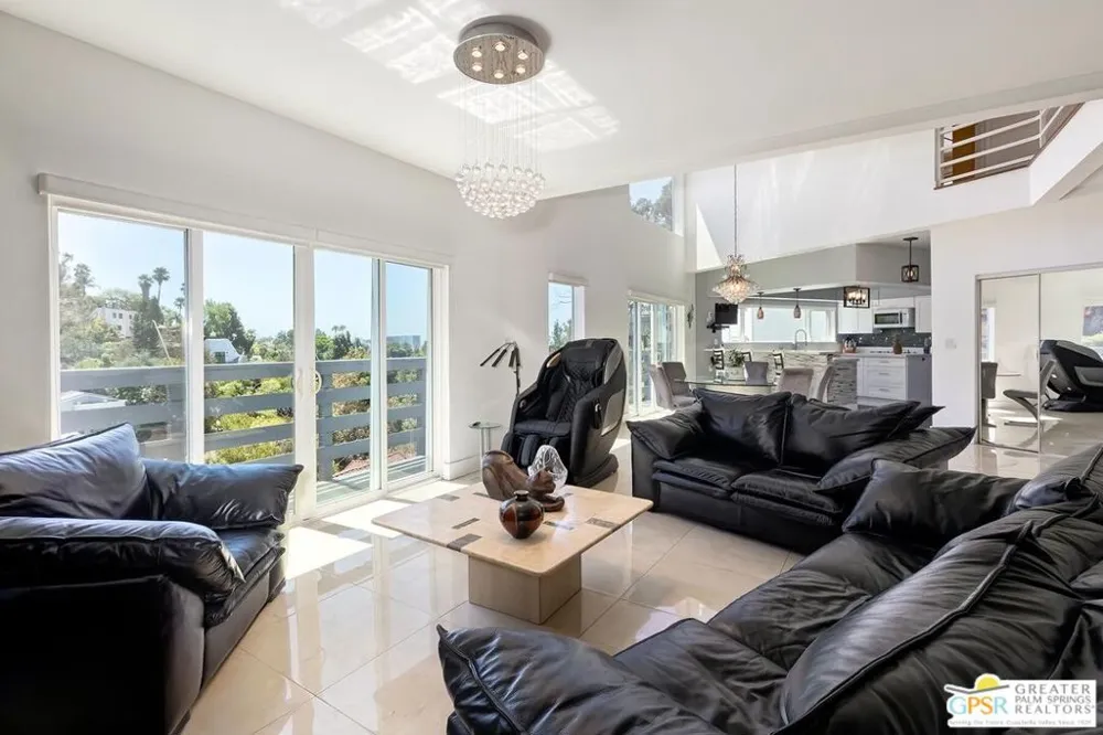 2350 San Marco Drive Los Angeles, CA 90068