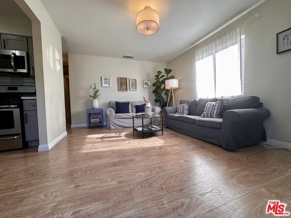 2118 Marengo Avenue Altadena, CA 91001