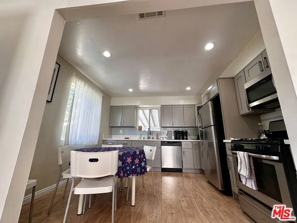 2118 Marengo Avenue Altadena, CA 91001