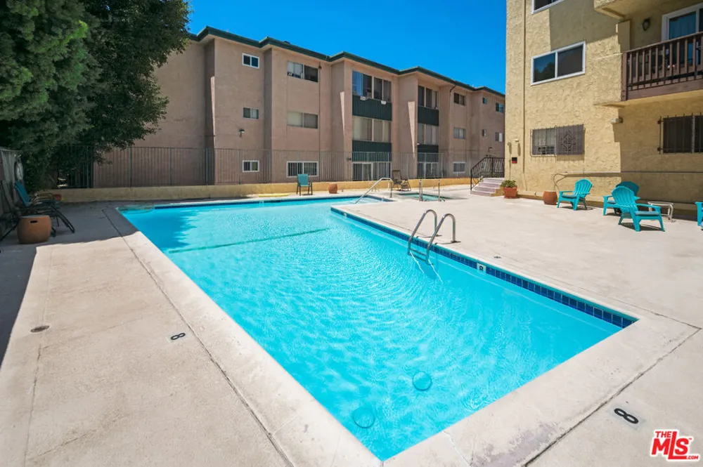 5950 Buckingham #610 Culver City, CA 90230