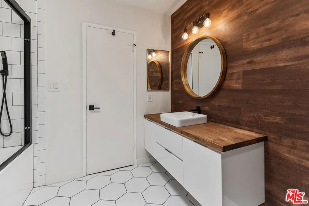 5950 Buckingham #610 Culver City, CA 90230