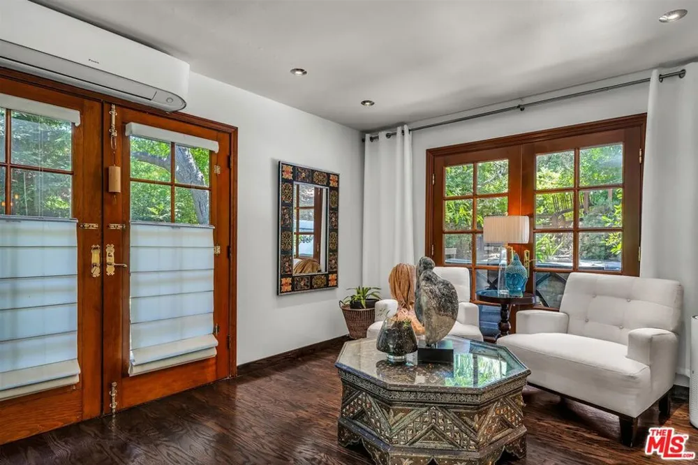 805 Malibu Meadows Drive Calabasas, CA 91302