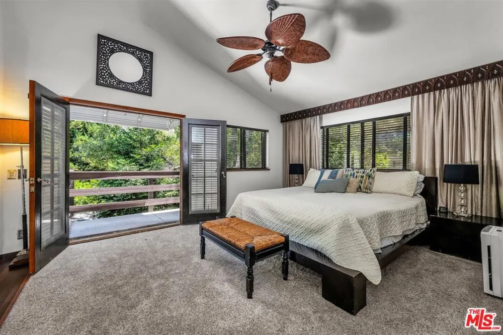 805 Malibu Meadows Drive Calabasas, CA 91302