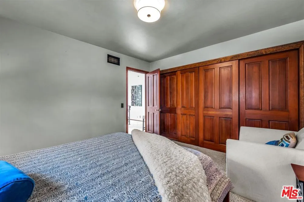 805 Malibu Meadows Drive Calabasas, CA 91302