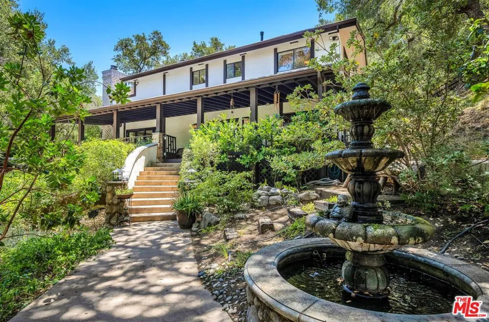 805 Malibu Meadows Drive Calabasas, CA 91302