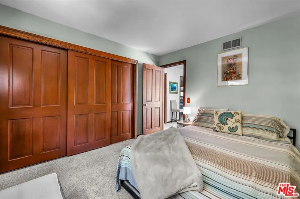 805 Malibu Meadows Drive Calabasas, CA 91302