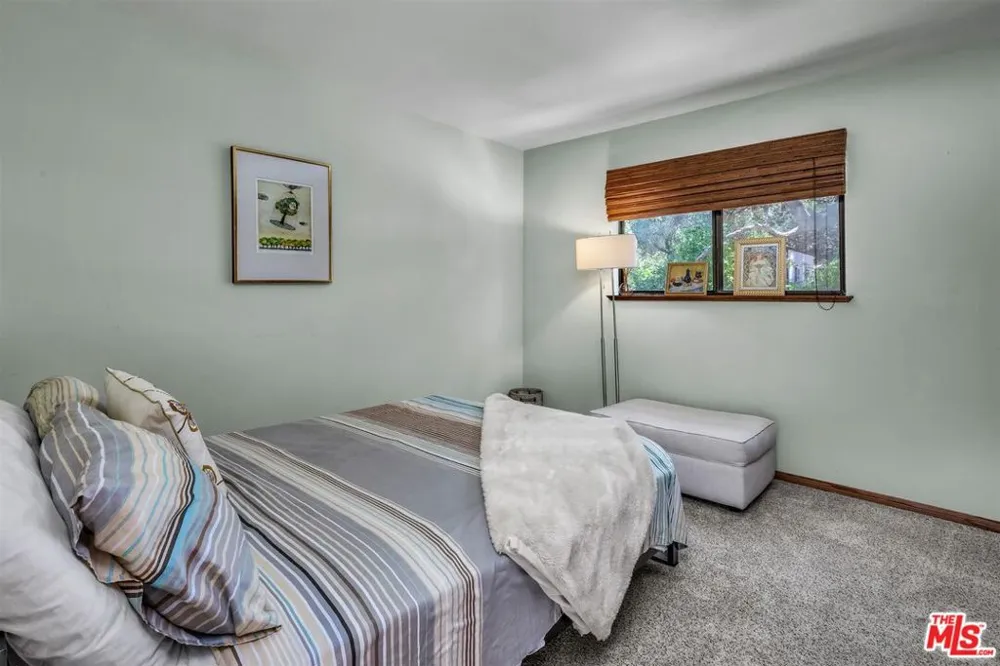 805 Malibu Meadows Drive Calabasas, CA 91302
