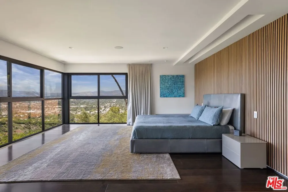 3337 Beverly Ranch Road Beverly Hills, CA 90210