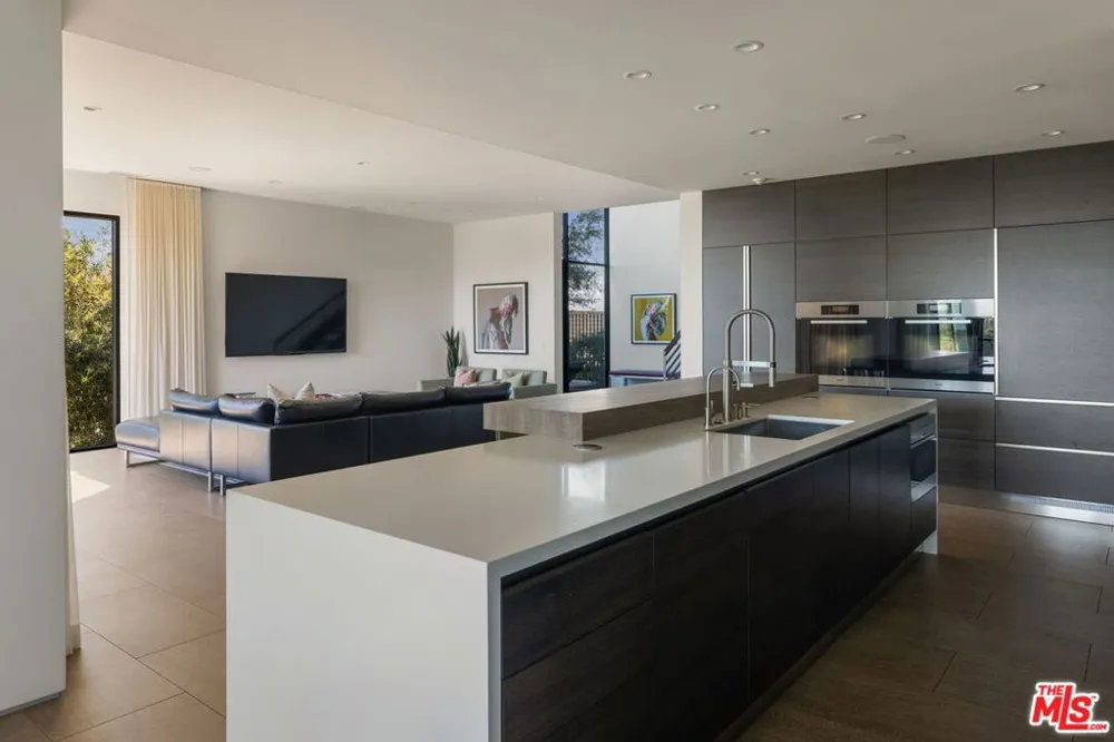 3337 Beverly Ranch Road Beverly Hills, CA 90210