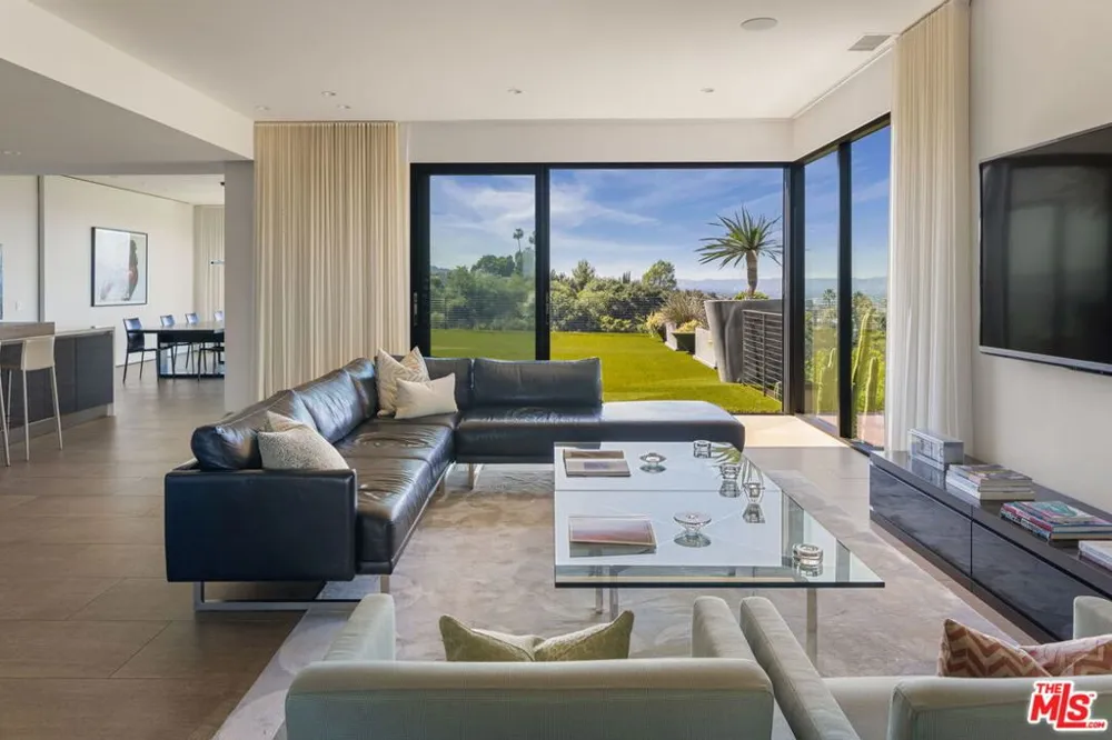 3337 Beverly Ranch Road Beverly Hills, CA 90210