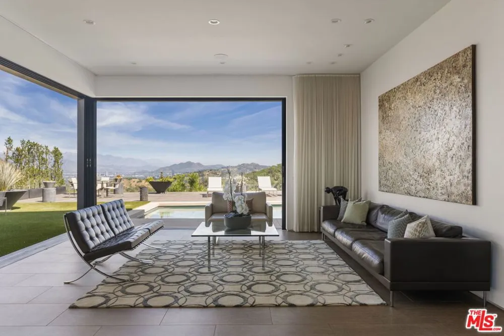 3337 Beverly Ranch Road Beverly Hills, CA 90210