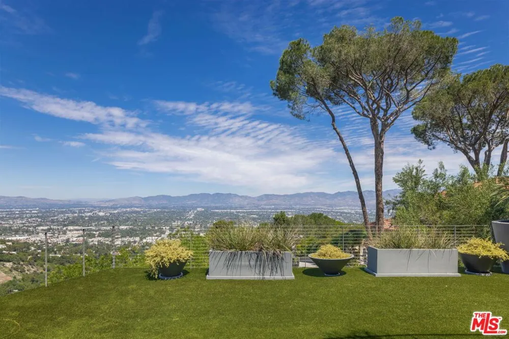 3337 Beverly Ranch Road Beverly Hills, CA 90210