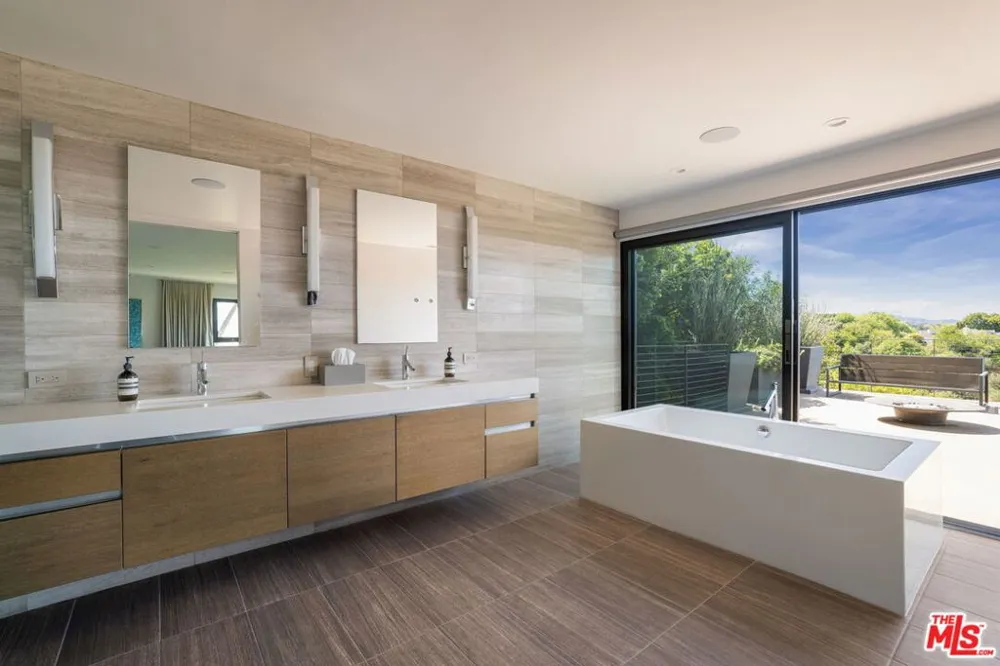 3337 Beverly Ranch Road Beverly Hills, CA 90210