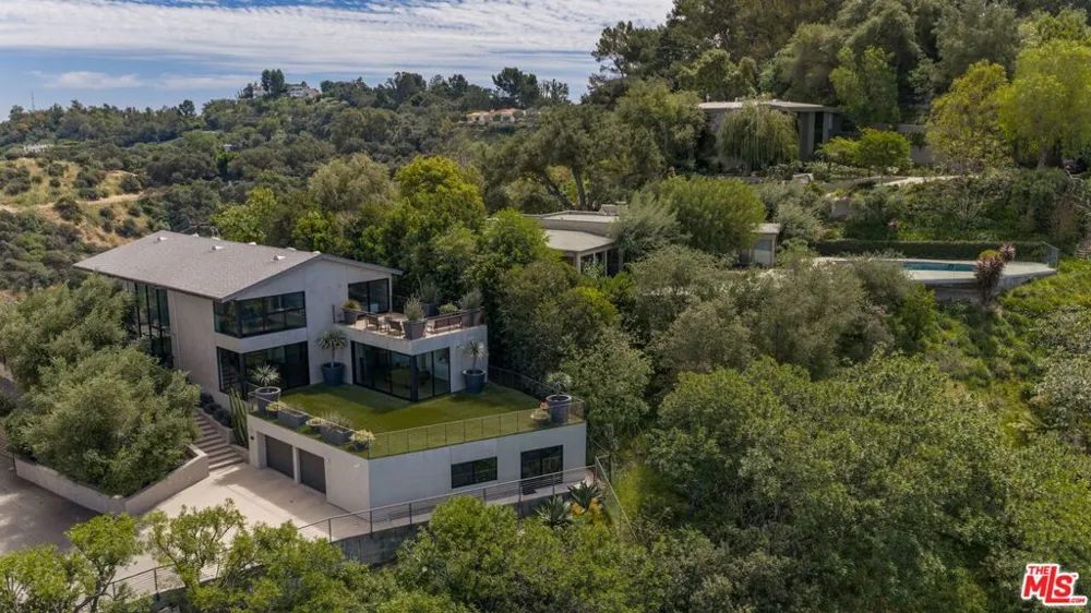 3337 Beverly Ranch Road Beverly Hills, CA 90210