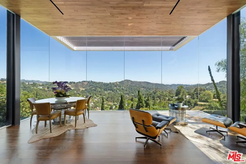 3000 Benedict Canyon Drive Beverly Hills, CA 90210