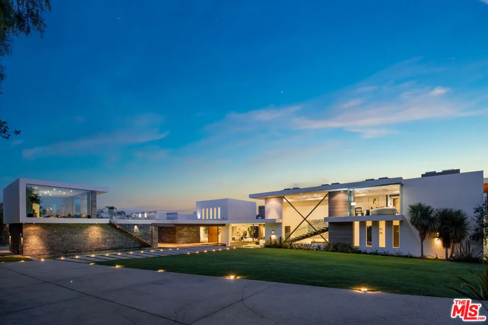 3000 Benedict Canyon Drive Beverly Hills, CA 90210