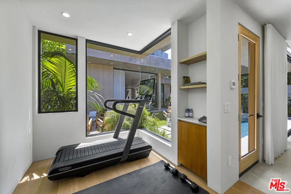 513 Martel Avenue Los Angeles, CA 90036