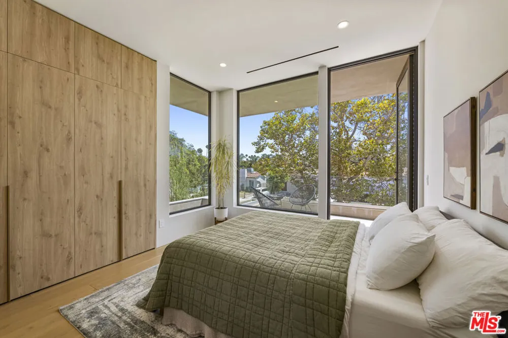 513 Martel Avenue Los Angeles, CA 90036