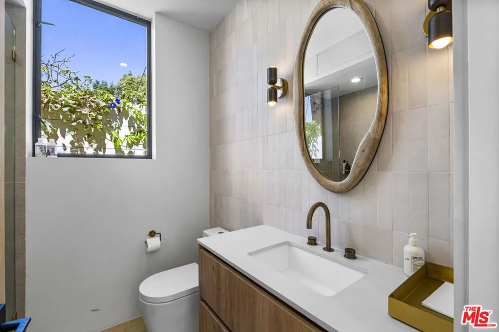 513 Martel Avenue Los Angeles, CA 90036