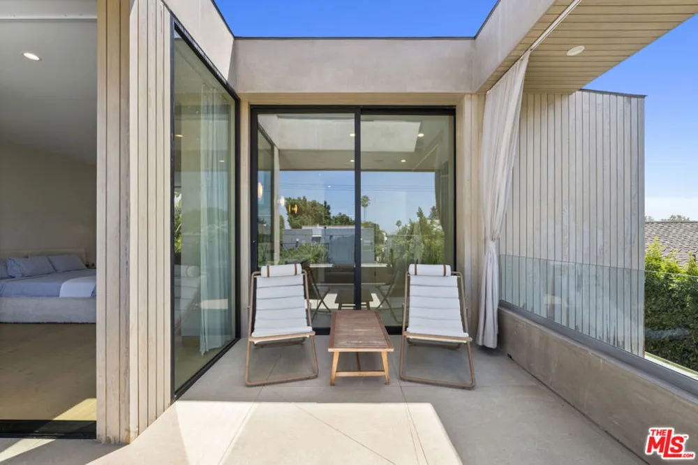 513 Martel Avenue Los Angeles, CA 90036