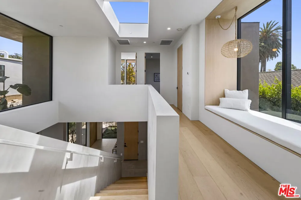 513 Martel Avenue Los Angeles, CA 90036