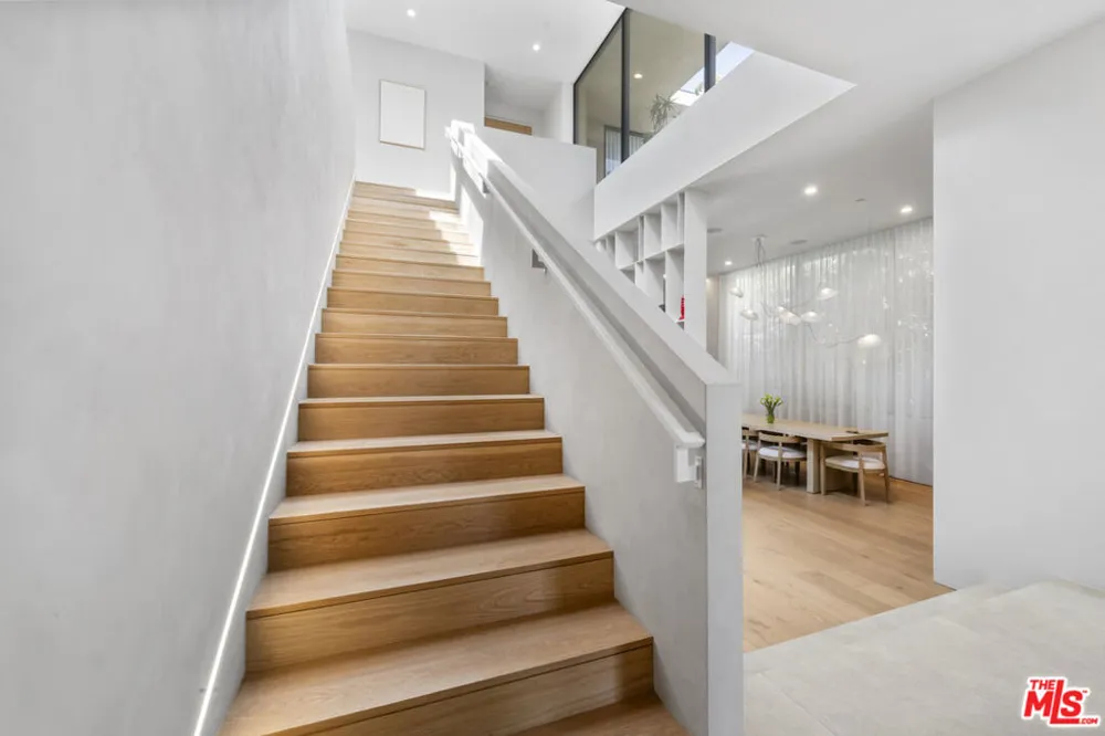 513 Martel Avenue Los Angeles, CA 90036