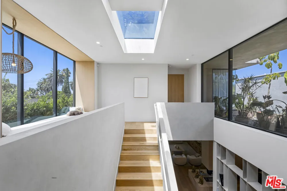513 Martel Avenue Los Angeles, CA 90036