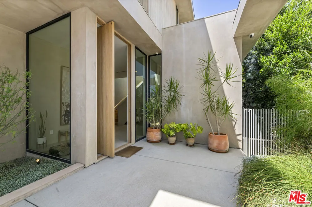 513 Martel Avenue Los Angeles, CA 90036
