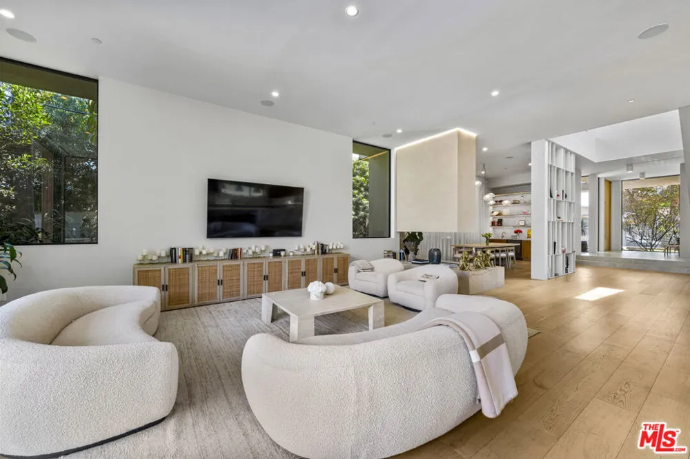 513 Martel Avenue Los Angeles, CA 90036