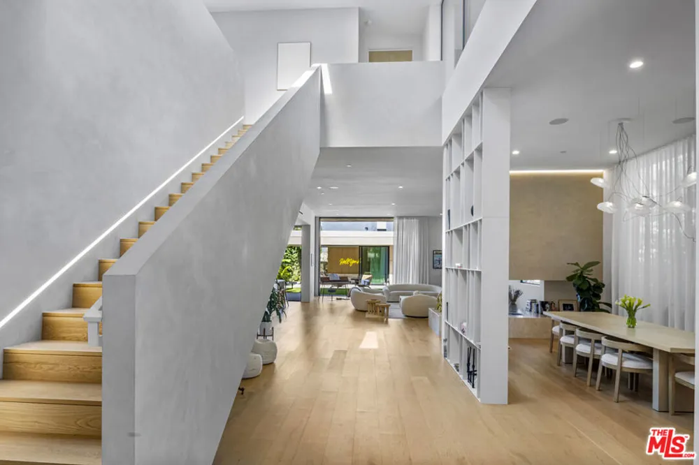 513 Martel Avenue Los Angeles, CA 90036