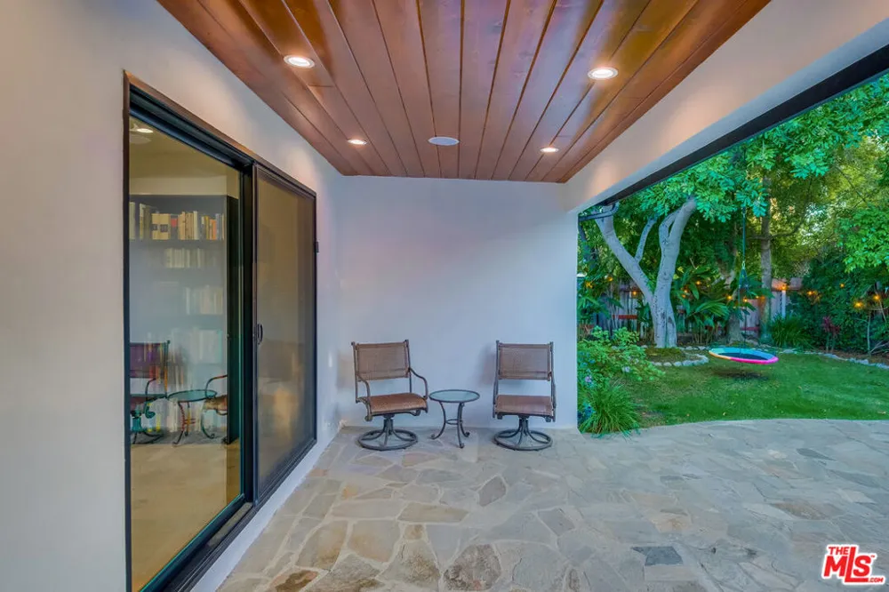 5715 Corteen Place Valley Village, CA 91607