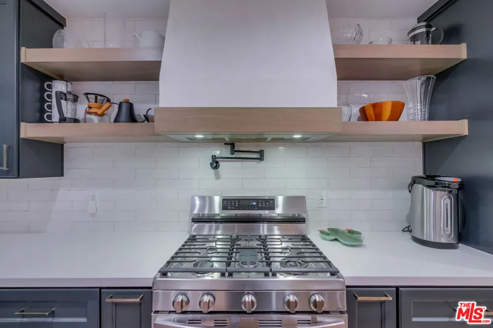 5715 Corteen Place Valley Village, CA 91607