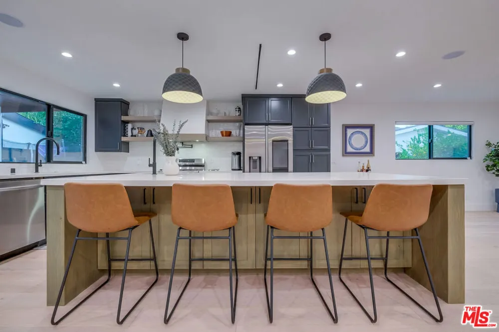 5715 Corteen Place Valley Village, CA 91607