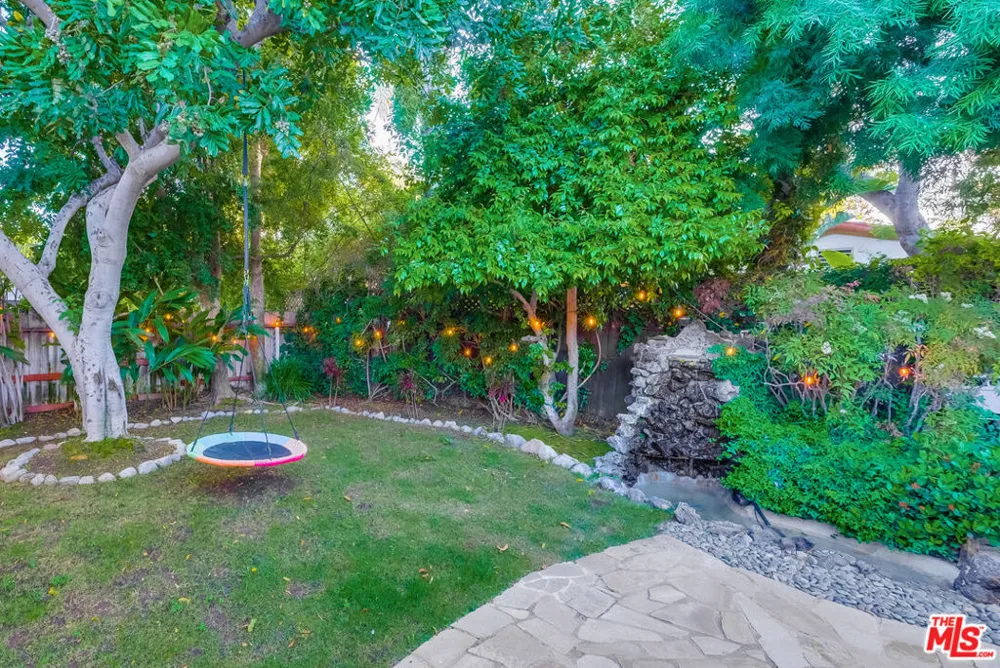 5715 Corteen Place Valley Village, CA 91607