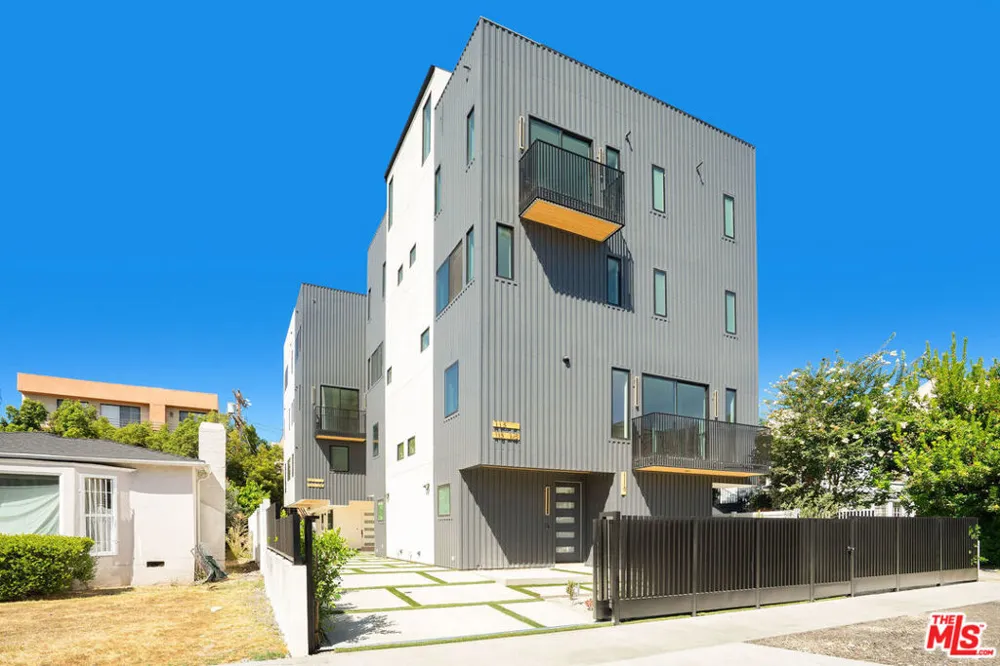 111 Orlando Avenue Los Angeles, CA 90048
