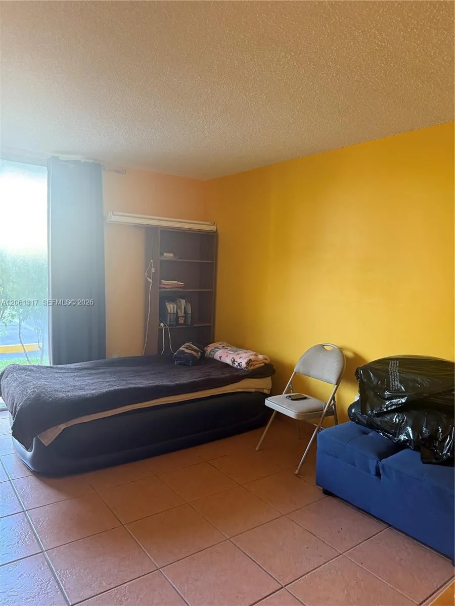 1801 S Treasure Dr #115 North Bay Village, FL 33141