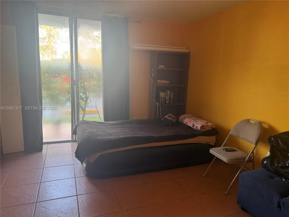 1801 S Treasure Dr #115 North Bay Village, FL 33141