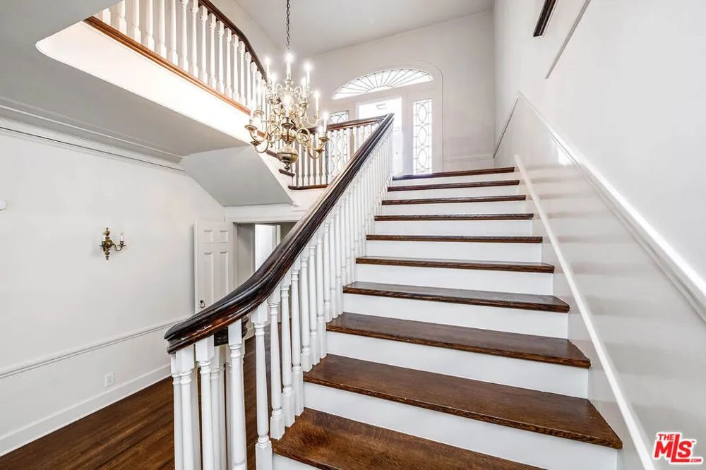 809 Bedford Drive Beverly Hills, CA 90210
