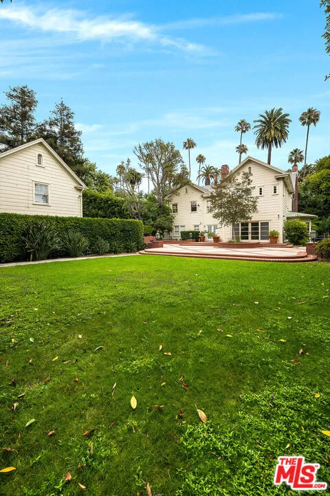 809 Bedford Drive Beverly Hills, CA 90210