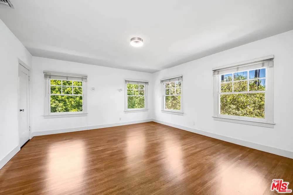 809 Bedford Drive Beverly Hills, CA 90210