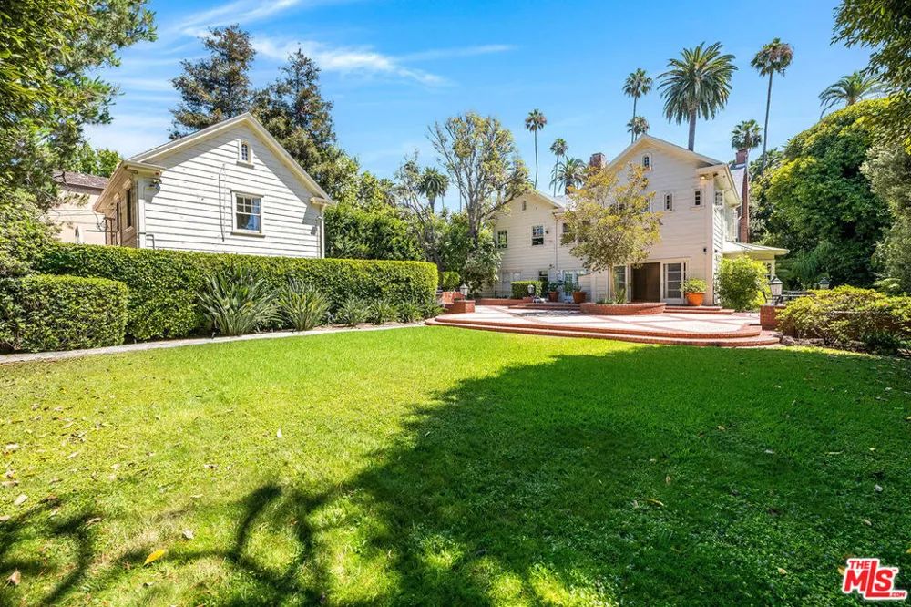 809 Bedford Drive Beverly Hills, CA 90210