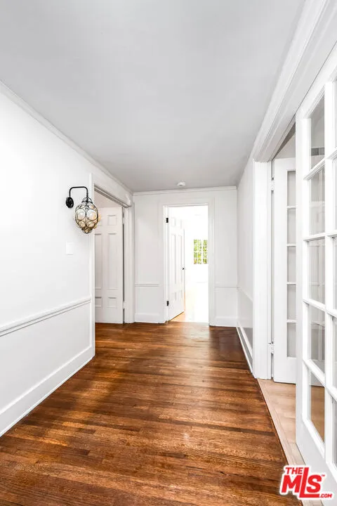 809 Bedford Drive Beverly Hills, CA 90210