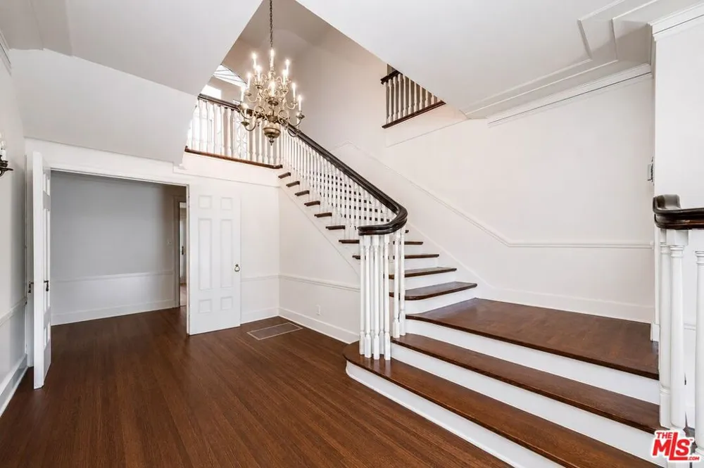 809 Bedford Drive Beverly Hills, CA 90210